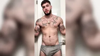 Compilación gay amateur con anal, a pelo y pollas grandes
