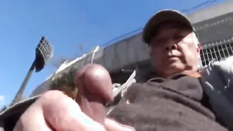 Compilación de osos amateur mayores masturbándose al aire libre
