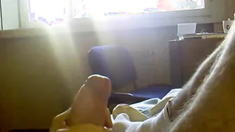 Twink sérvio bate sua madeira matinal