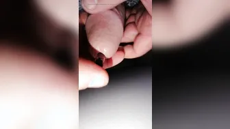 बुल्गारियन ट्विंक अपने बड़े लंड को हस्तमैथुन सत्र में सहलाता है