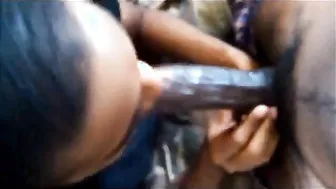 नौकरी पाने के लिए काला शौकिया लंड चूसता है और चुदता है