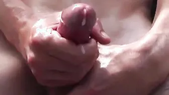 Compilación de primeros planos de pollas de twinks contrayéndose y ...