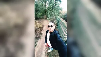 柏林 cruising 点露阴癖小鲜肉套弄巨根