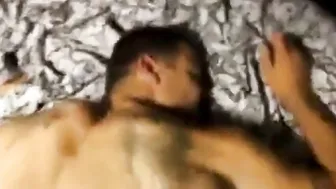 Marine amateur avec une grosse bite s...
