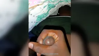 Jeune africain gay solo masturbation huilée et jeu anal