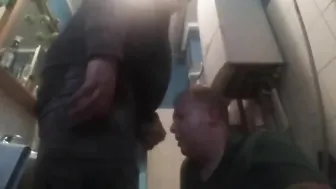 Twinks amateurs follan a pelo después de una mamada