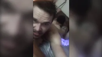 Papá dominante folla sin condón a amateur musculoso en sesión anal ...