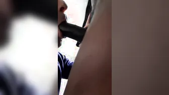 业余跨种族口交，含黑屌精液吞咽
