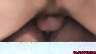 Logan scott gibt drew cutler einen schlampigen blowjob vor bareback...