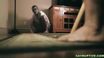 Carter woods encuentra nuevo amor con hoss kado en encuentro a pelo