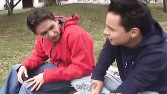Tres jóvenes amateurs tienen un trío hardcore perverso