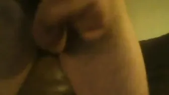 多毛丹麦小鲜肉撸大鸡巴直到射精