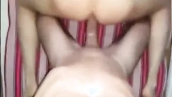 Twink amateur se folla una polla enorme