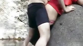 Foda anal amadora ao ar livre e boquete