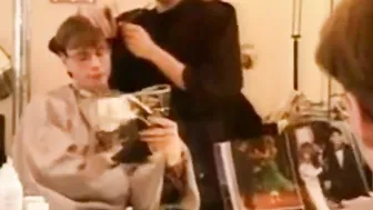 Twink recebe massagem com óleo e punheta