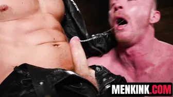 Brody fox se submete ao dom elétrico johnny donovan em sessão bdsm ...