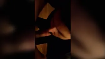 Abuelo alemán recibe una mamada de un twink serbio