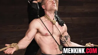 Christian wilde domina a baxxx con bondage de cuerdas y juego electro