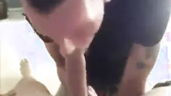 Twink amateur se corre en la garganta de su vecino después de una m...