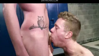 Hung猛男在硬核肛交中 pounding 紧致小鲜肉