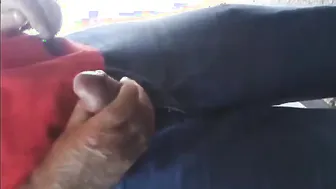 Papai peludo e grisalho fode sem camisinha um cara mais novo em est...