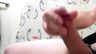 مراهق هواء يستمني ويقذف مني ساخن على كاميرا الويب