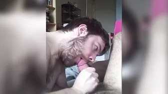Amateur-bären blasen großen schwanz und ficken anal