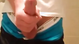 Twink teases his cock with peehole play and ruins his orgasm on webcam