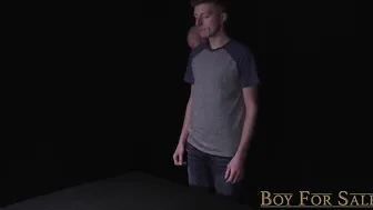O twink richie leva sexo anal sem camisinha de um cara musculoso