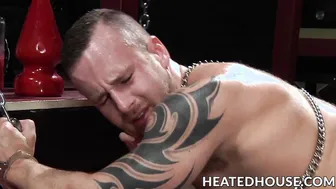 El dominante musculoso spencer reed estira y clava al sumiso ben brown