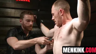 Damien moreau azotado hasta el orgasmo y follado duro en bondage