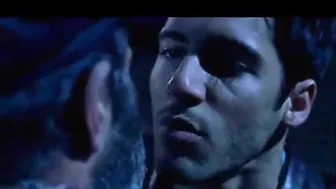 أليكس ديميرتيديس يمص زب غريب كبير