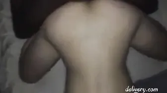Crossdresser asiático leva pica grande e preta no cu sem camisinha