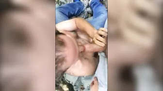 Foda amadora a seco na floresta com pauzão