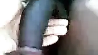 Masturbação interracial amadora com pau preto grande