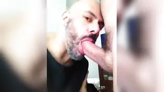 Amateur-blowjob mit spermaschlucken und rimming