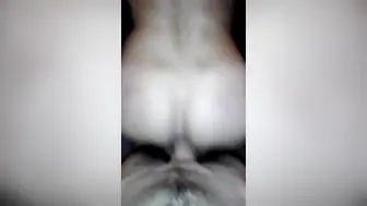 Papa plus âgé baise à cru un twink en...