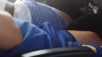 O grande volume do pau do papai no ônibus