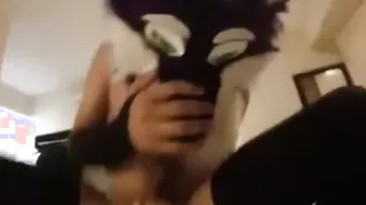 فتى ناعم يتناك بدون واقي ويتم ملئه بالمني