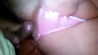 Twink emo recibe una follada a pelo brutal y una corrida masiva