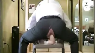 Papai usa seu brinquedo sexual para sexo anal hardcore