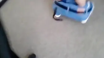 Pareja de negros musculosos tienen sexo anal bareback en la oficina