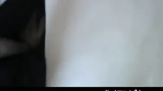 هواة ذو شعر طويل يتلقى نيكة شرجية قاسية بدون واقي