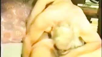 Papai urso gordinho e vovô urso compartilham boquete amador e punheta