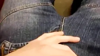 Compilação de homens amadores se masturbando no metrô público