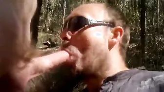 Boquete amador na floresta termina com gozada na cara