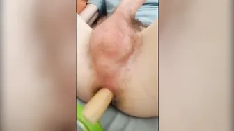 Twink amateur stretches his hole with a wooden dildo and jerks off