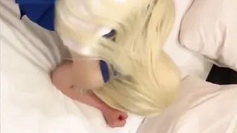 Travesti japonés en juego de disfraces follando anal a pelo