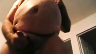 Daddy urso gordinho dá boquete amador