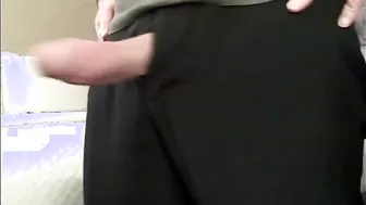 爸爸独自自慰他粗大的鸡巴
